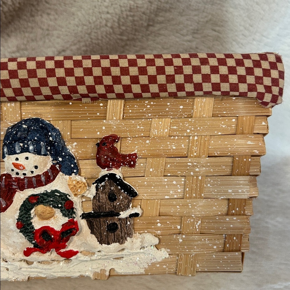 Festive Woven Basket with Holiday Design - Picture 7 of 8